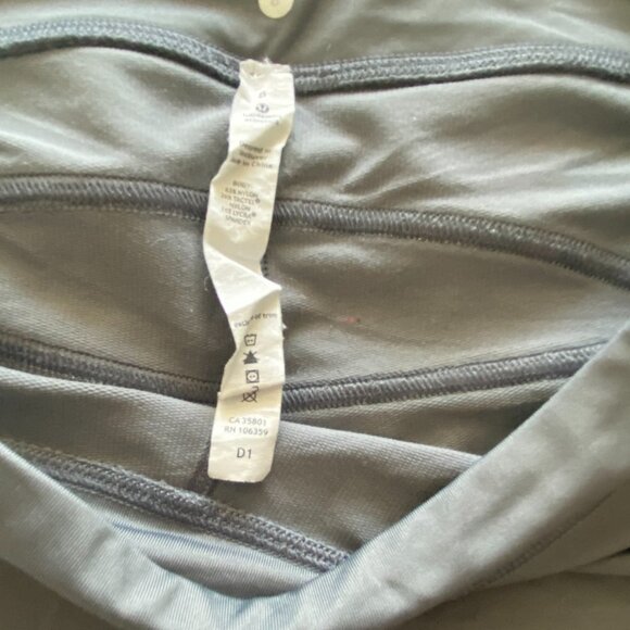 LULULEMON Women's Active Capri Pants Grey with Lime Green Accents Size 8 - Picture 4 of 4